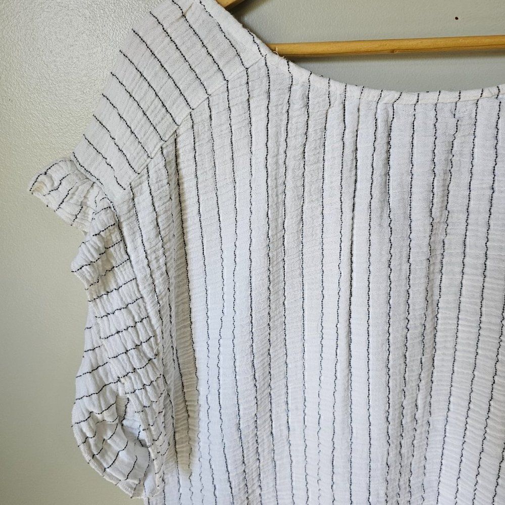 EUC JOIE PIN STRIPED SPLIT V NECK TASSEL ACCENT LOOSE FIT TOP SIZE L - Picture 5 of 15